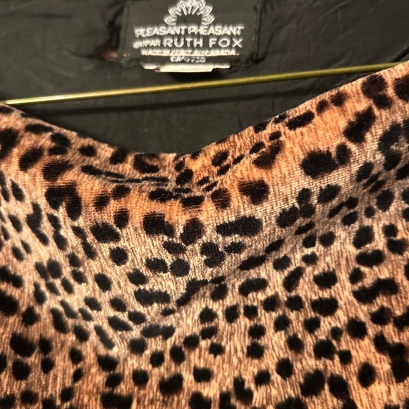 Vintage 90s Leopard Print Women's Cape - Picture 3 of 3